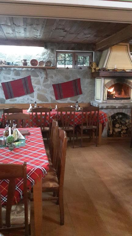 קופריבשטיצה Guest House Todorini Kashti מראה חיצוני תמונה