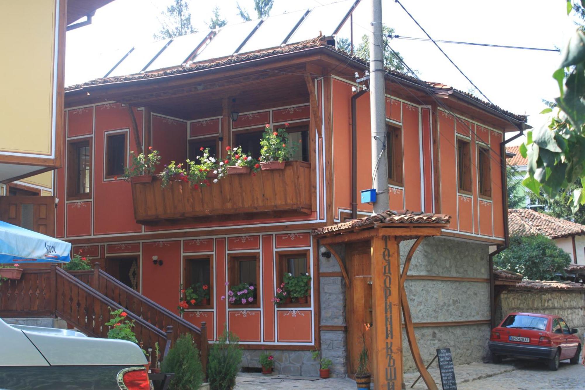 קופריבשטיצה Guest House Todorini Kashti מראה חיצוני תמונה