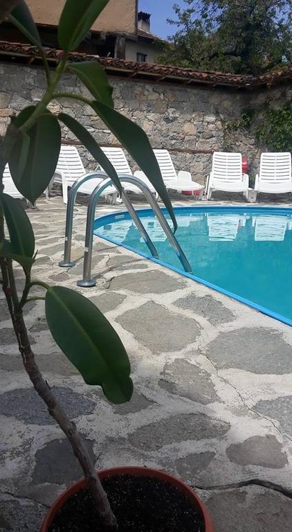 קופריבשטיצה Guest House Todorini Kashti מראה חיצוני תמונה