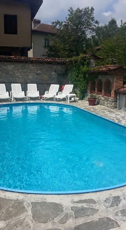 קופריבשטיצה Guest House Todorini Kashti מראה חיצוני תמונה