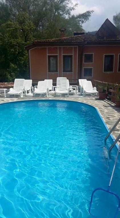 קופריבשטיצה Guest House Todorini Kashti מראה חיצוני תמונה