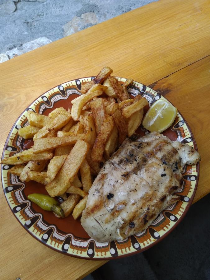 קופריבשטיצה Guest House Todorini Kashti מראה חיצוני תמונה